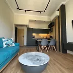 Apartment I&v *